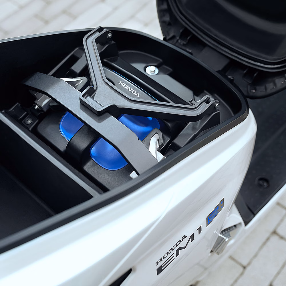 Battery Safety-Lock Image